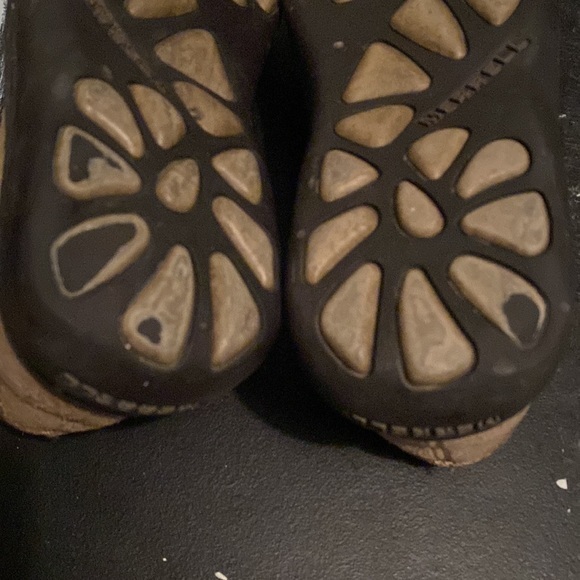 Men’s Tan Merrell’s, Size 12 - Picture 10 of 11